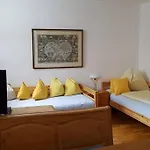 Helles Und Grosszuegiges Souterrain Apartman *